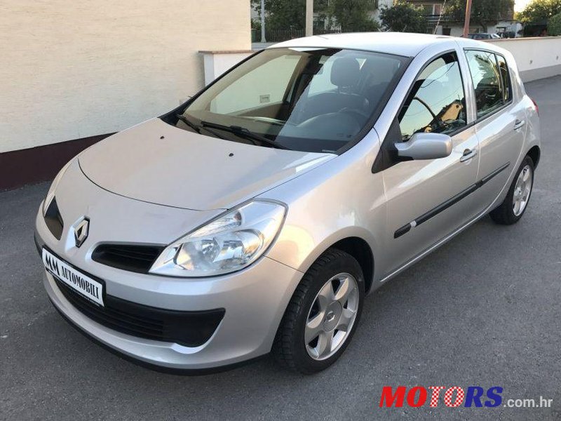 2008' Renault Clio 1,2 16V photo #2