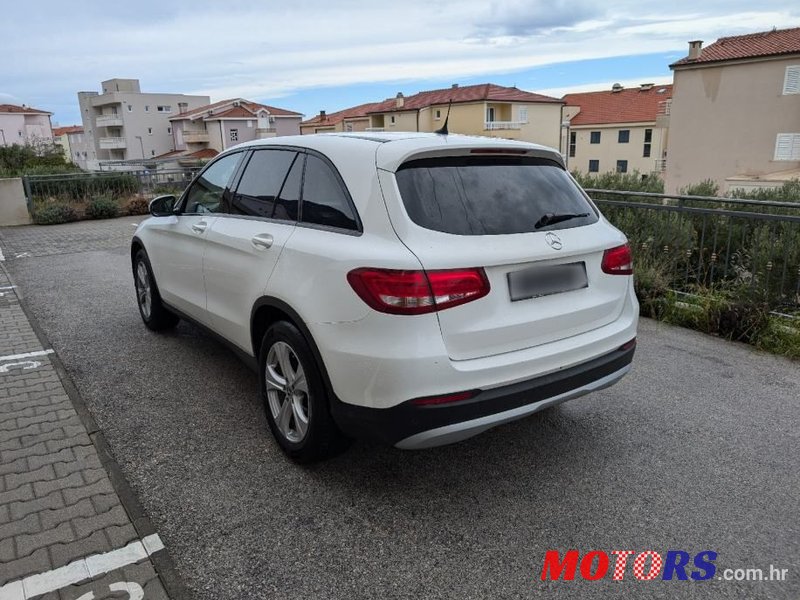 2018' Mercedes-Benz GLC 250 D photo #2