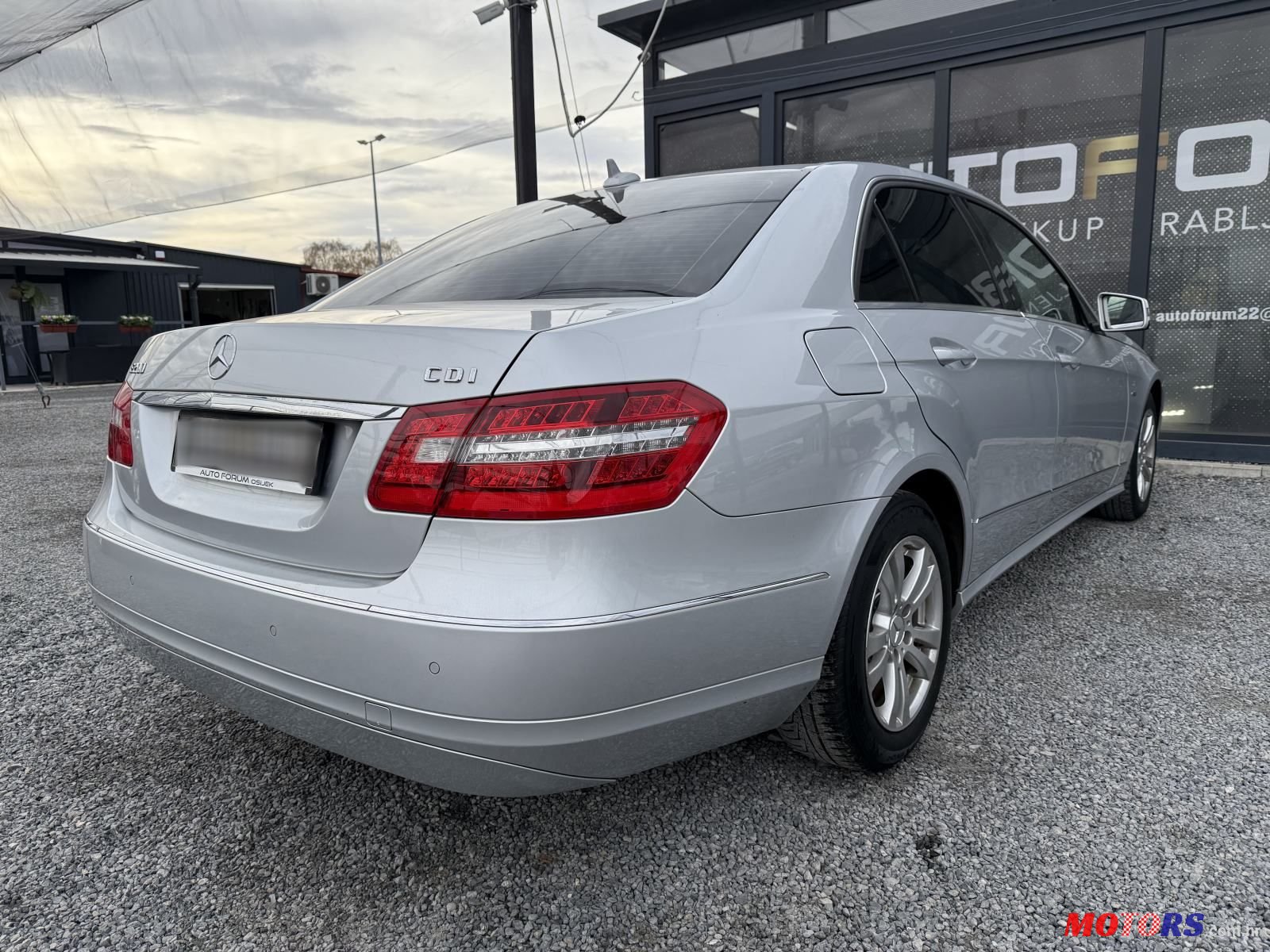 2011' Mercedes-Benz E-Klasa 200 Cdi photo #6