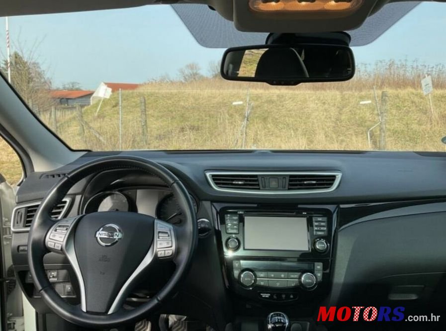 2015' Nissan Qashqai photo #3