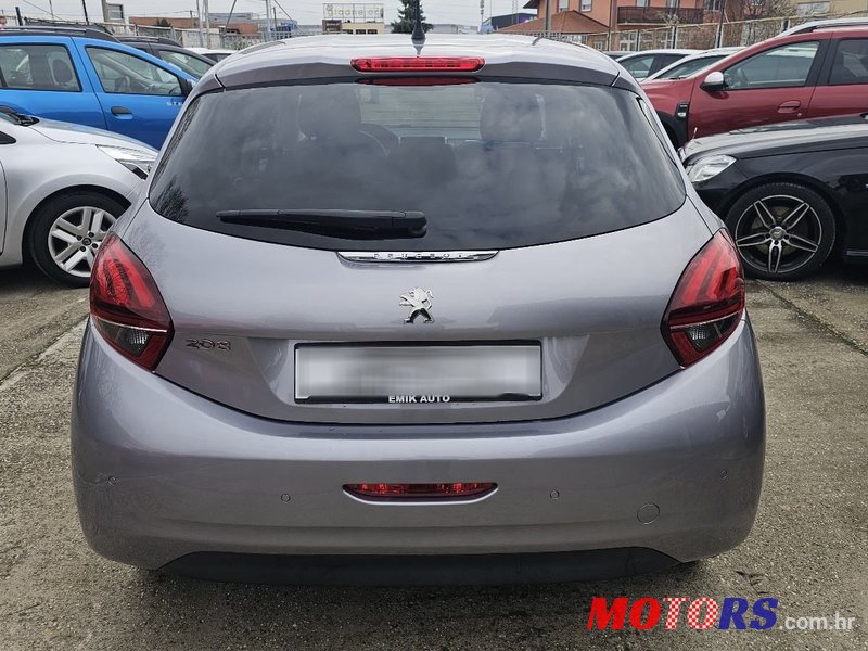 2019' Peugeot 208 1,2 Puretech photo #6