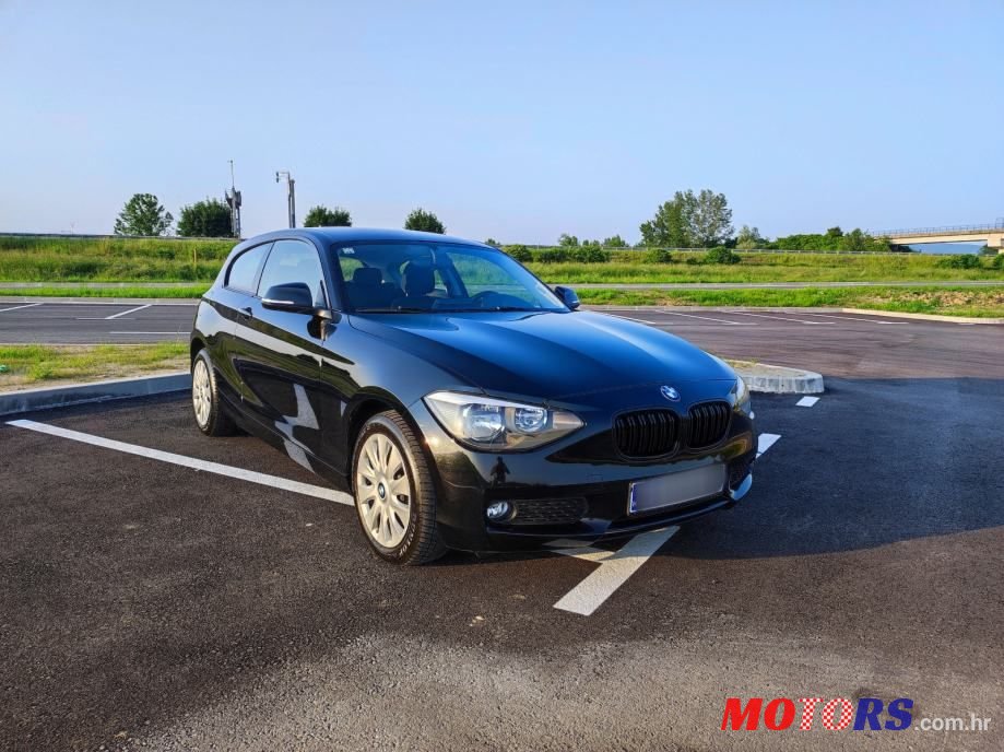 2013' BMW Serija 1 114I photo #3