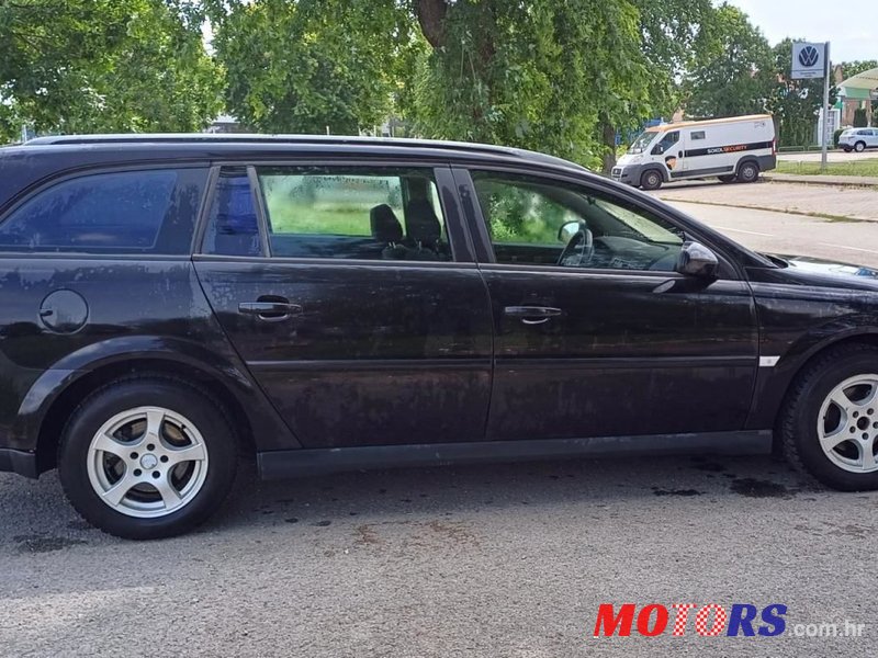 2004' Opel Vectra Karavan photo #4