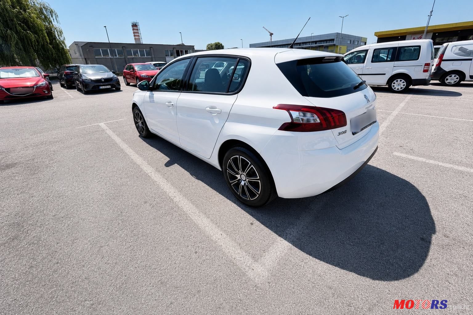 2015' Peugeot 308 1,6 Bluehdi photo #2