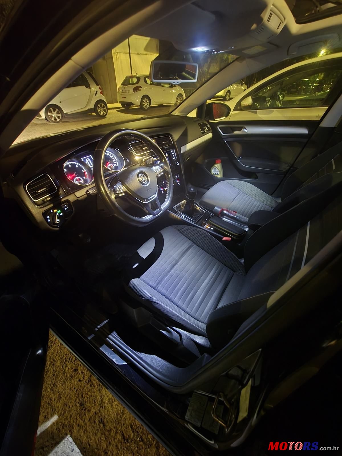 2015' Volkswagen Golf VII Variant photo #5