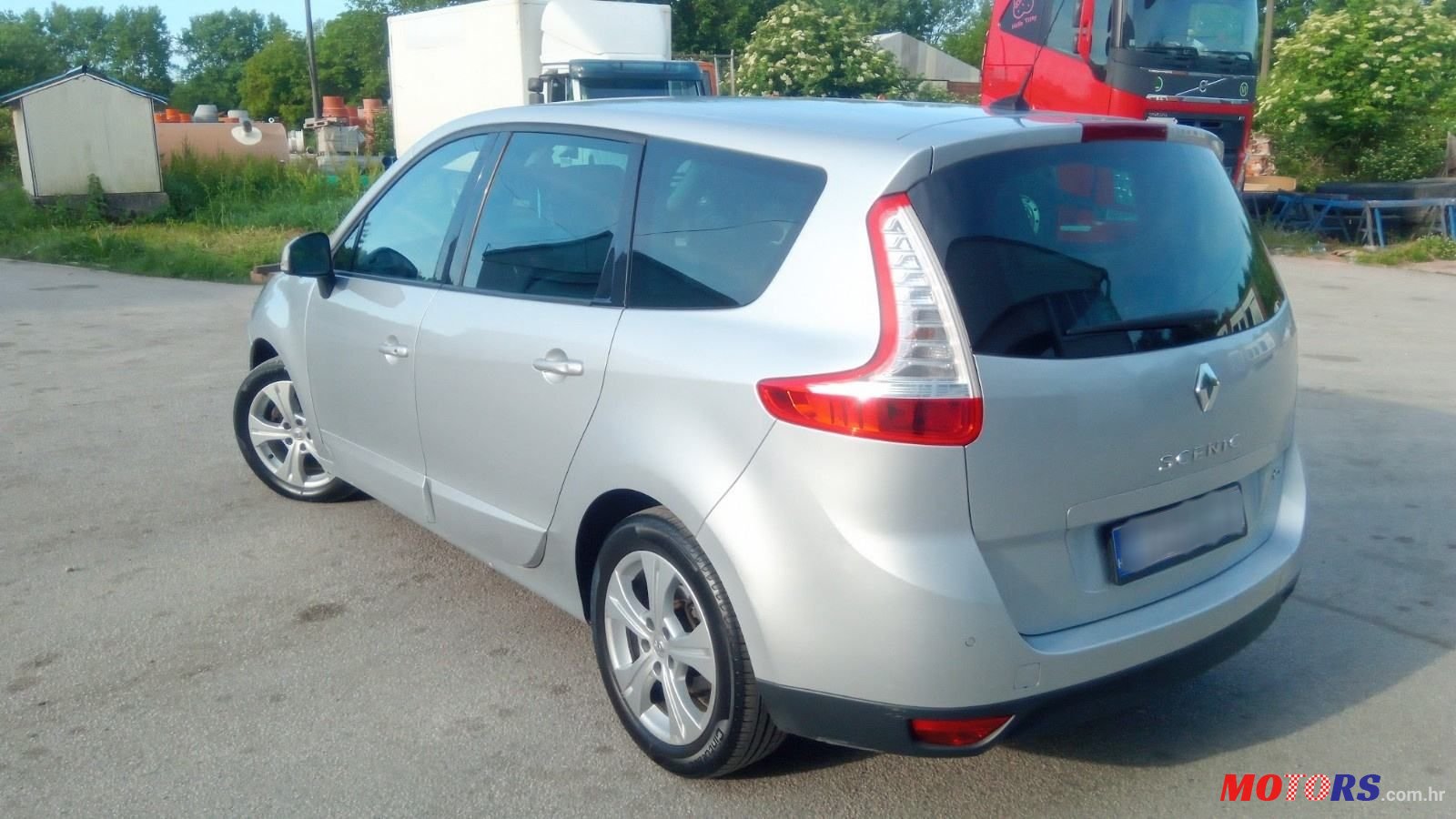 2011' Renault Grand Scenic 1.6 Dci photo #4