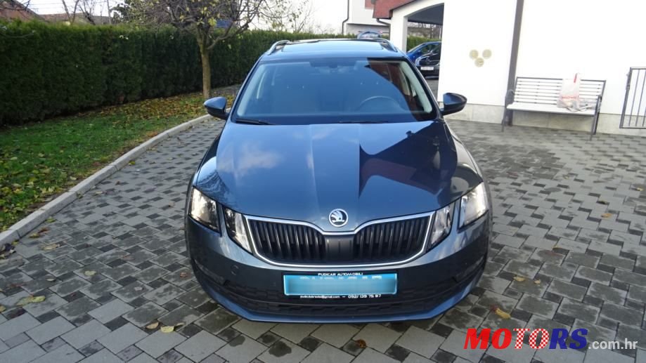 2019' Skoda Octavia Combi photo #3