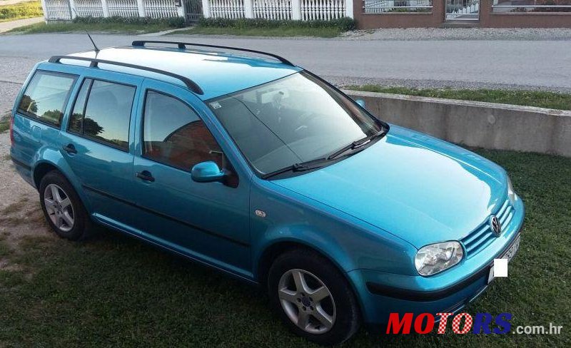 2004' Volkswagen Golf Iv Variant photo #2