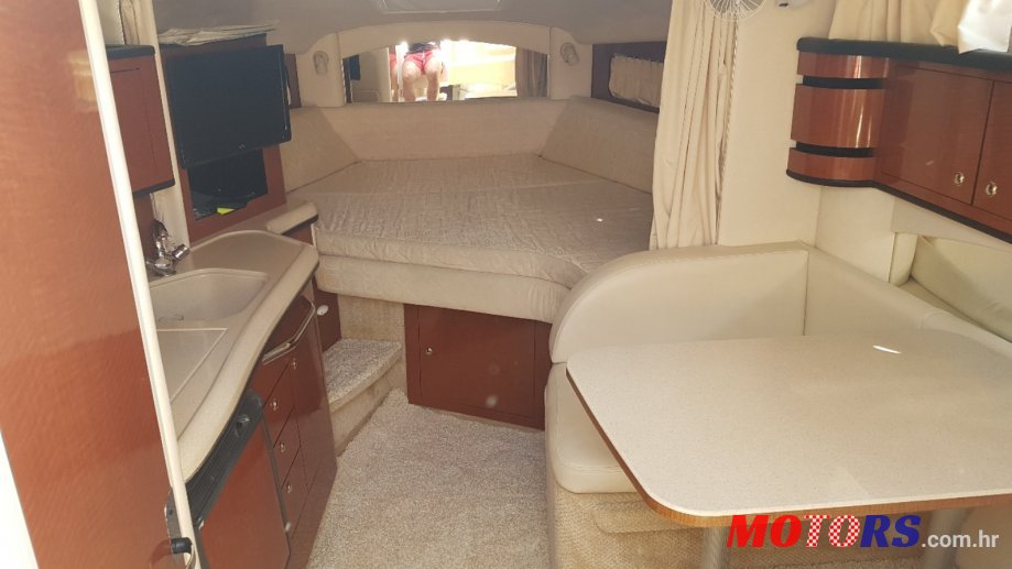 2004' Sea Ray 335 photo #2