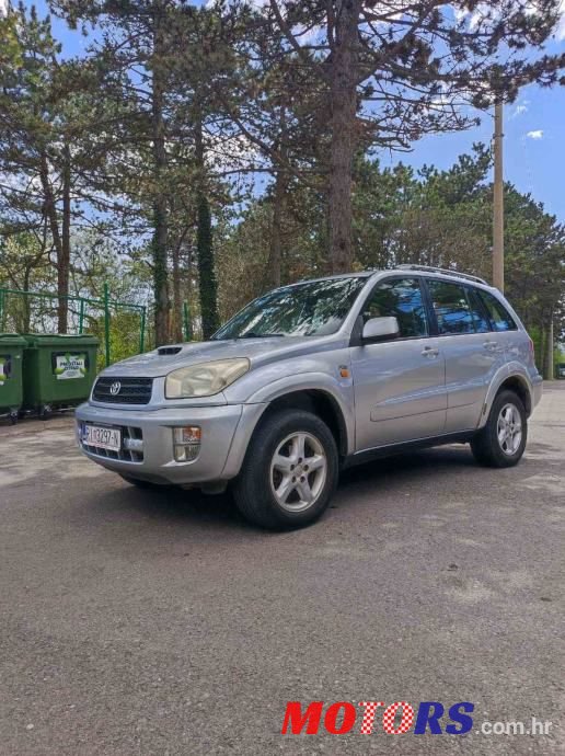 2002' Toyota RAV4 photo #5