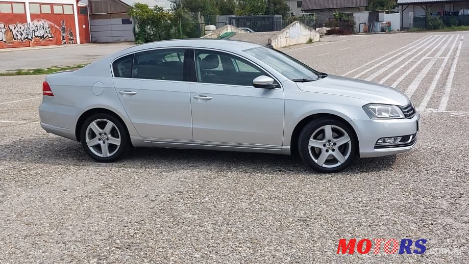 2013' Volkswagen Passat photo #1