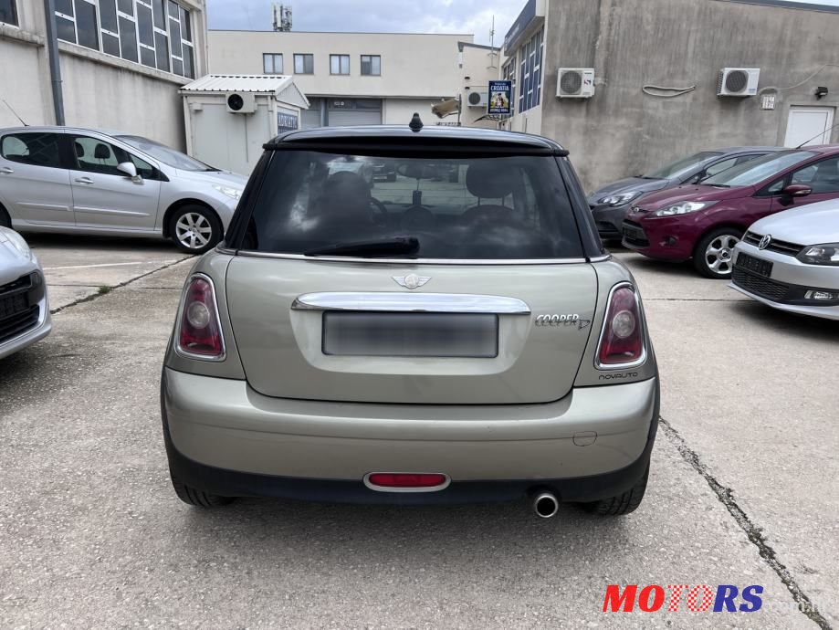 2008' MINI Cooper Cooper D photo #6