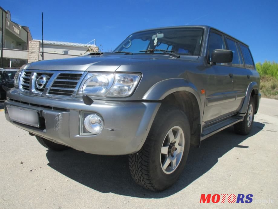 2003' Nissan Patrol 3,0 Di photo #4