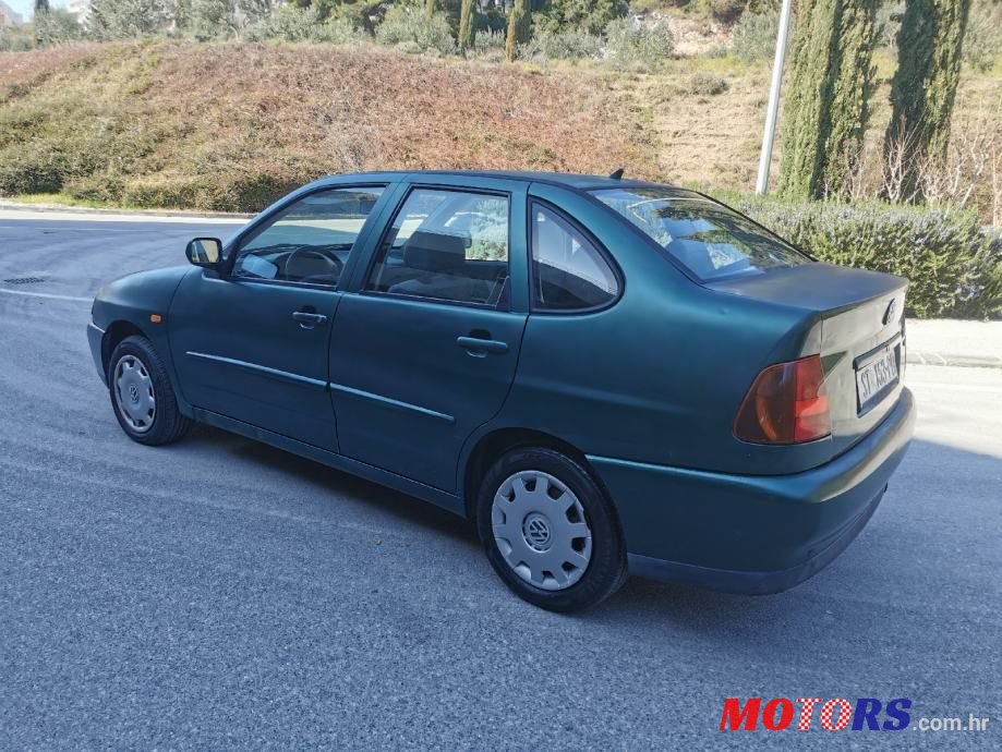 1997' Volkswagen Polo photo #4