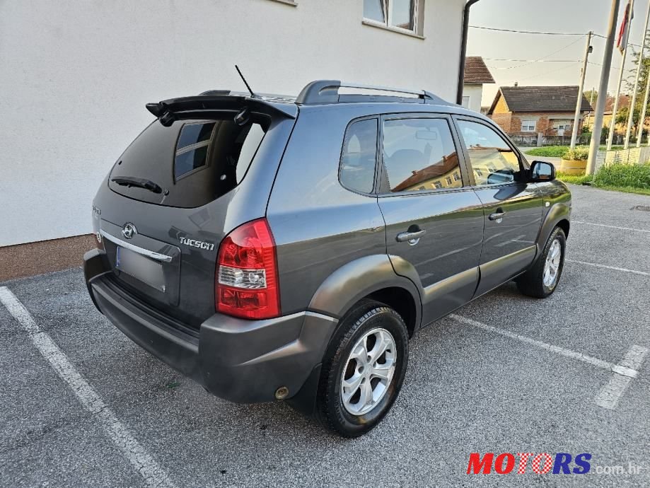 2008' Hyundai Tucson 2,0 photo #3