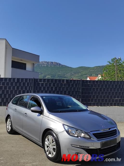 2015' Peugeot 308 Sw photo #2