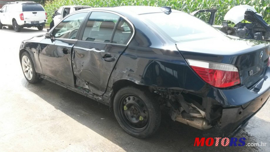 2005' BMW 530 photo #2