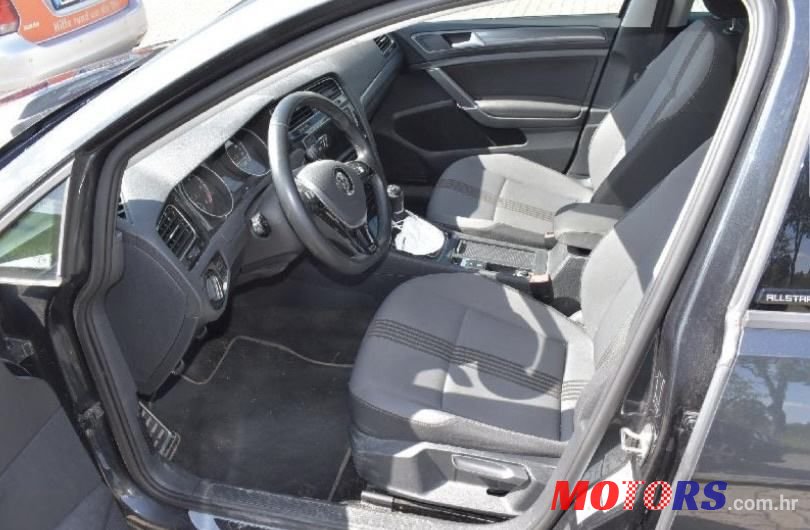 2016' Volkswagen Golf 7 1,6 Tdi Bmt photo #4