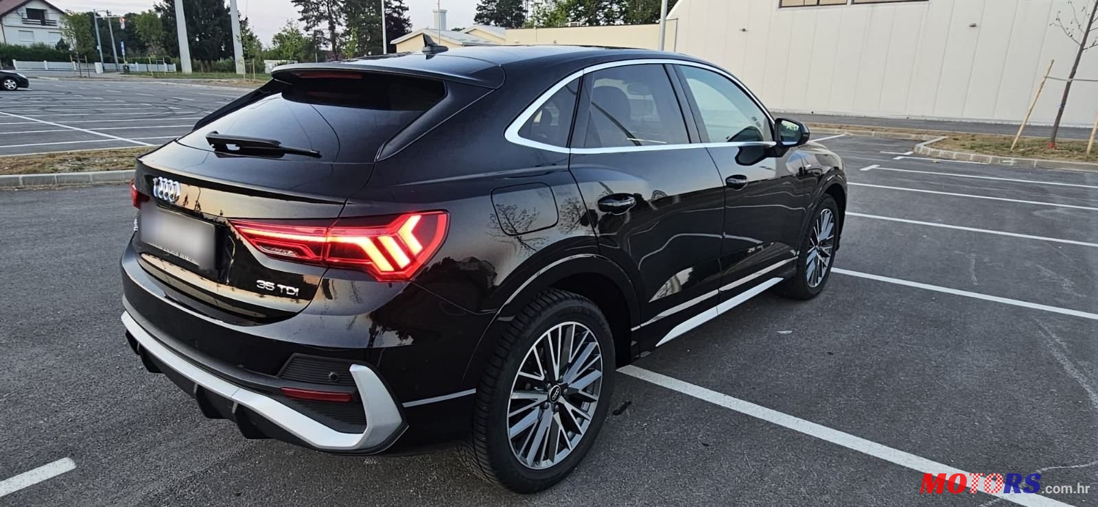 2022' Audi Q3 35 Tdi photo #3