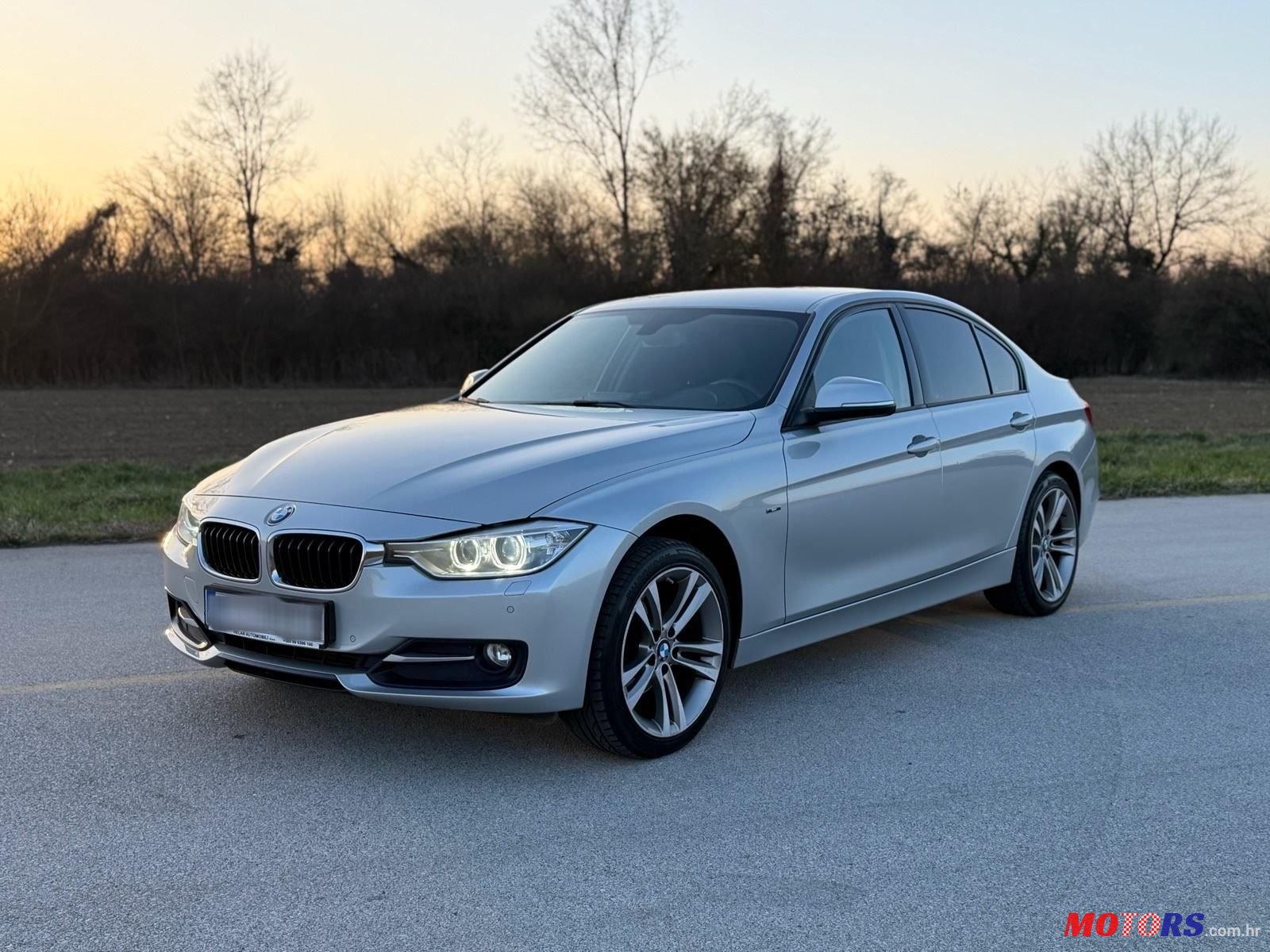 2015' BMW Serija 3 316D photo #1