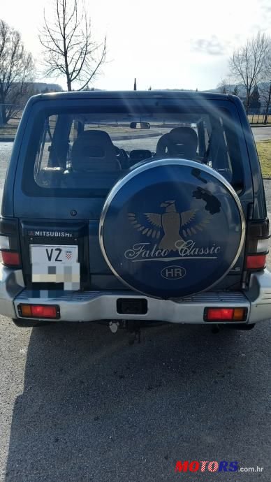 1995' Mitsubishi Pajero 2.5 Td photo #3