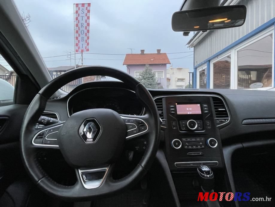 2019' Renault Megane Blue Dci 95 photo #6