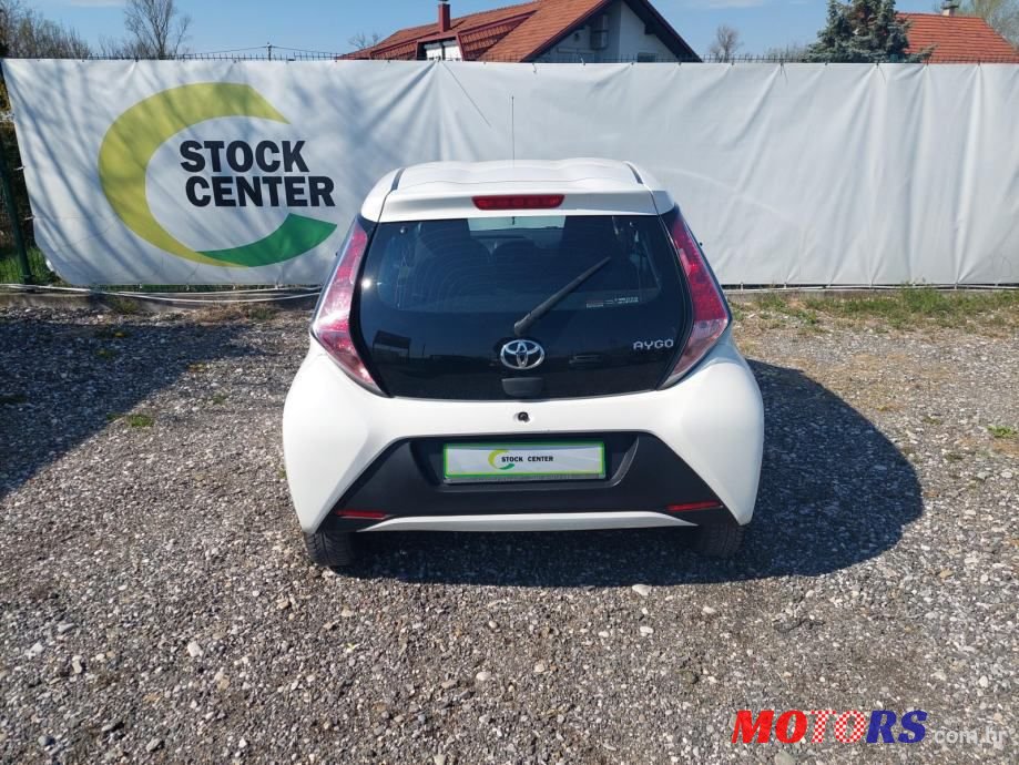 2016' Toyota Aygo 1,0 photo #4