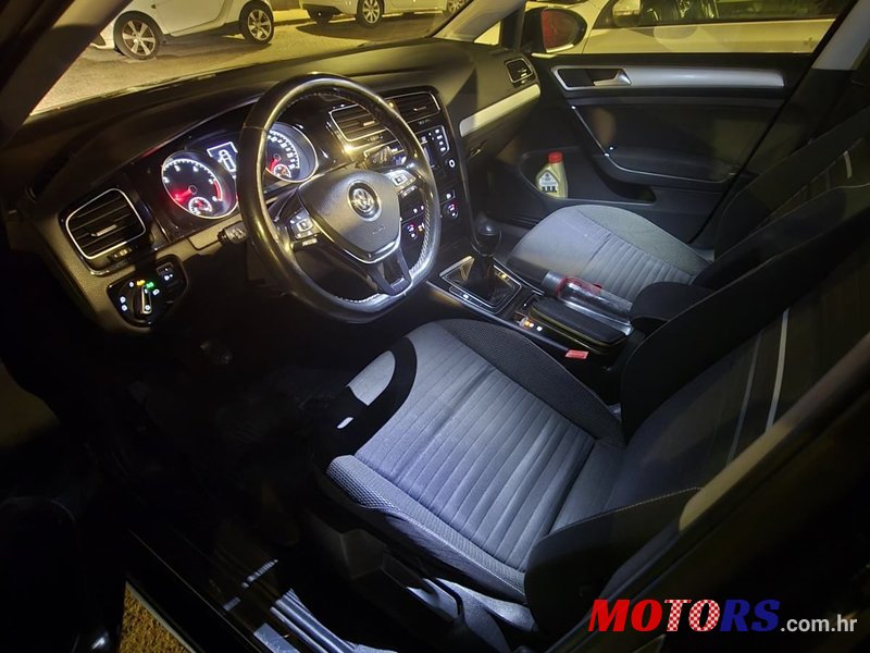 2015' Volkswagen Golf VII Variant photo #5