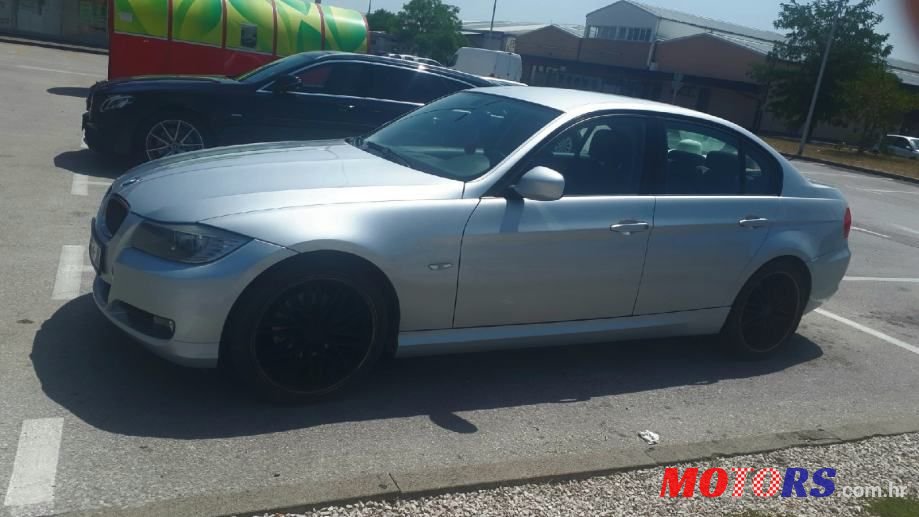 2009' BMW Serija 3 318D photo #2