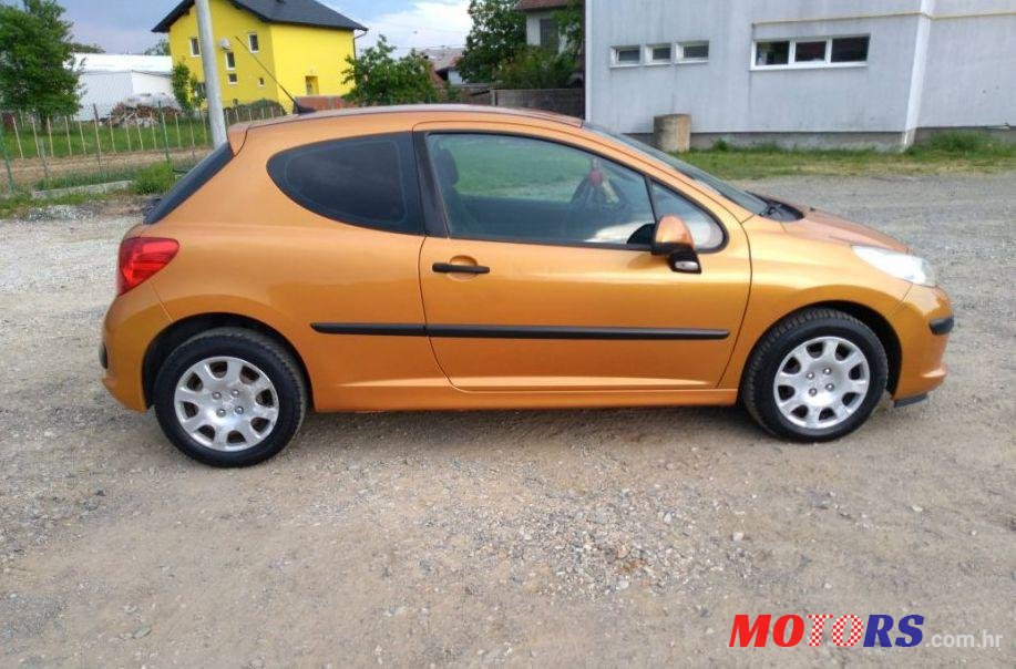 2007' Peugeot 207 1,4 photo #1