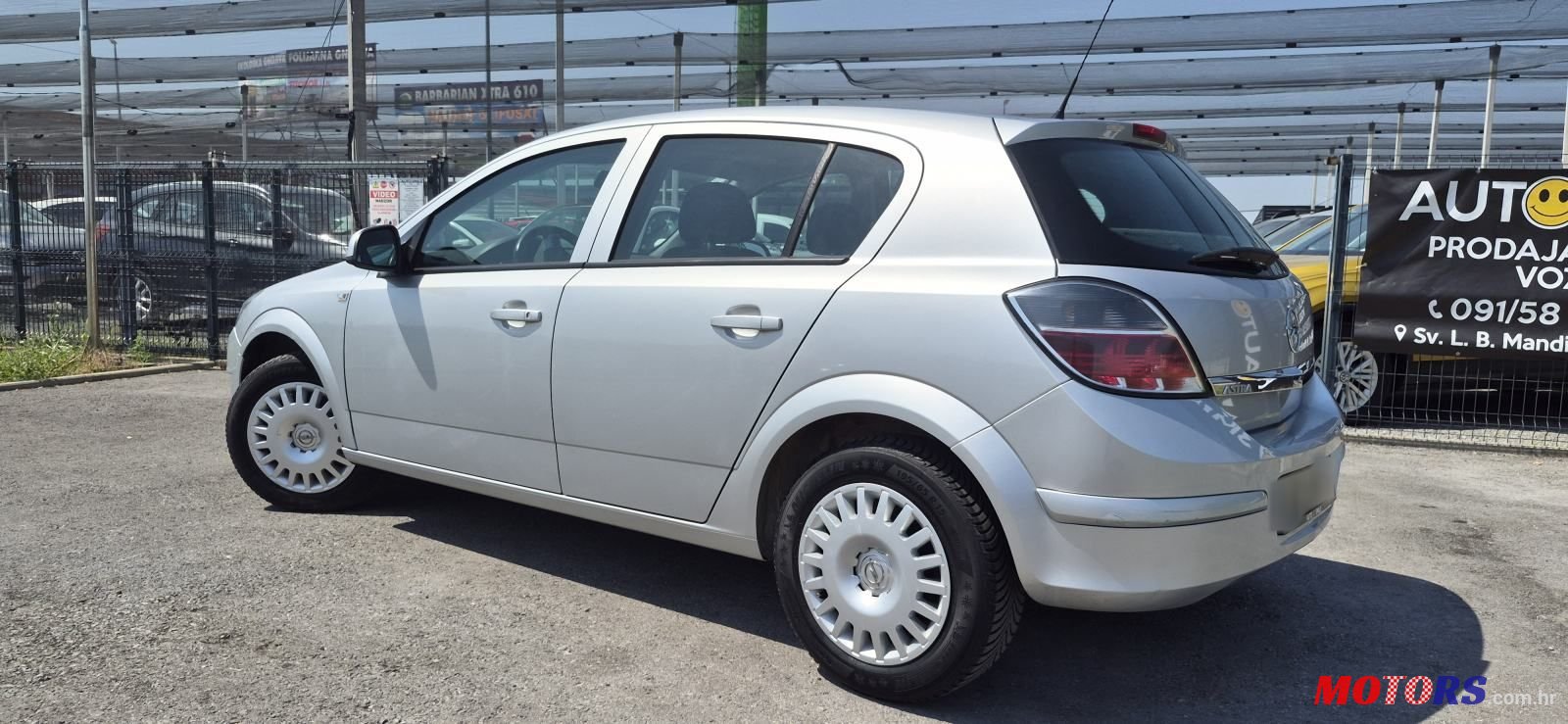 2013' Opel Astra 1,6 Classic photo #3