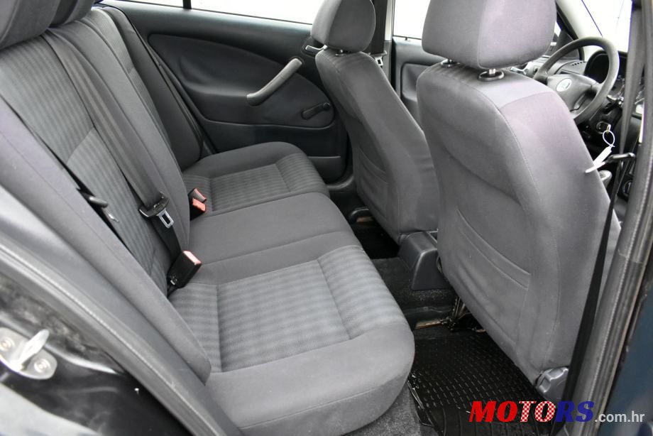 2007' Skoda Octavia 1.4 16V photo #6