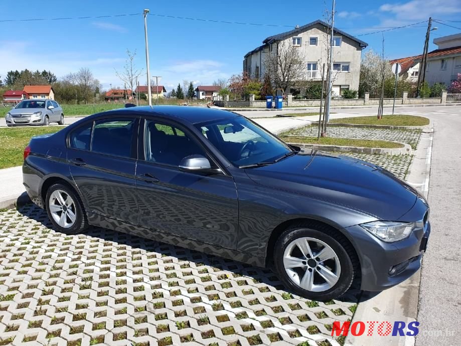 2013' BMW Serija 3 318D photo #2