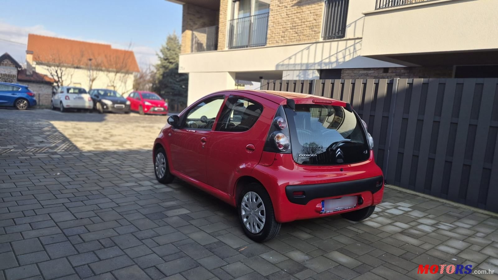 2014' Citroen C1 1,0 photo #5