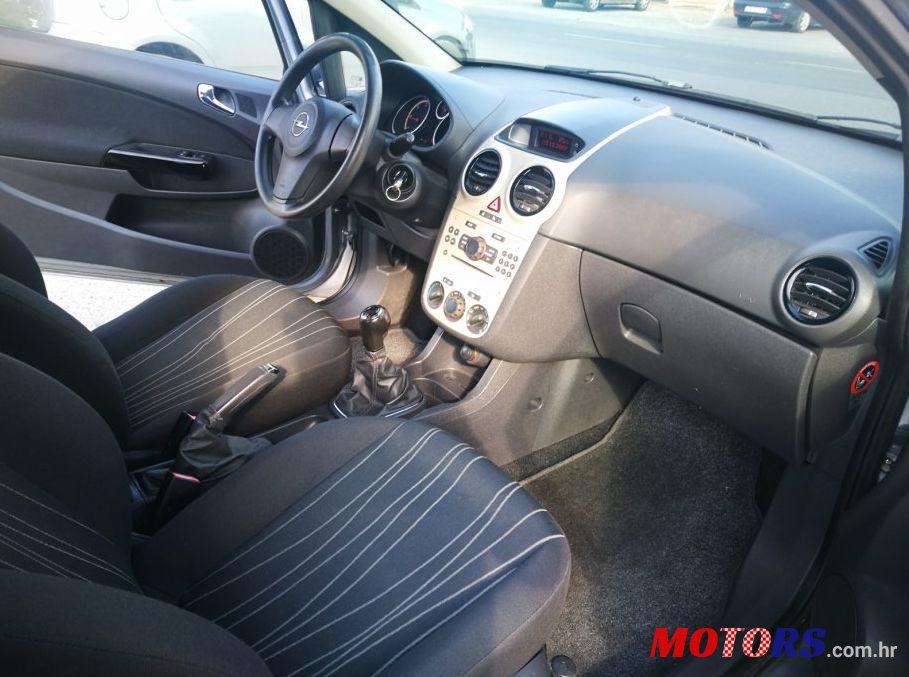 2008' Opel Corsa 1,3 Cdti photo #1