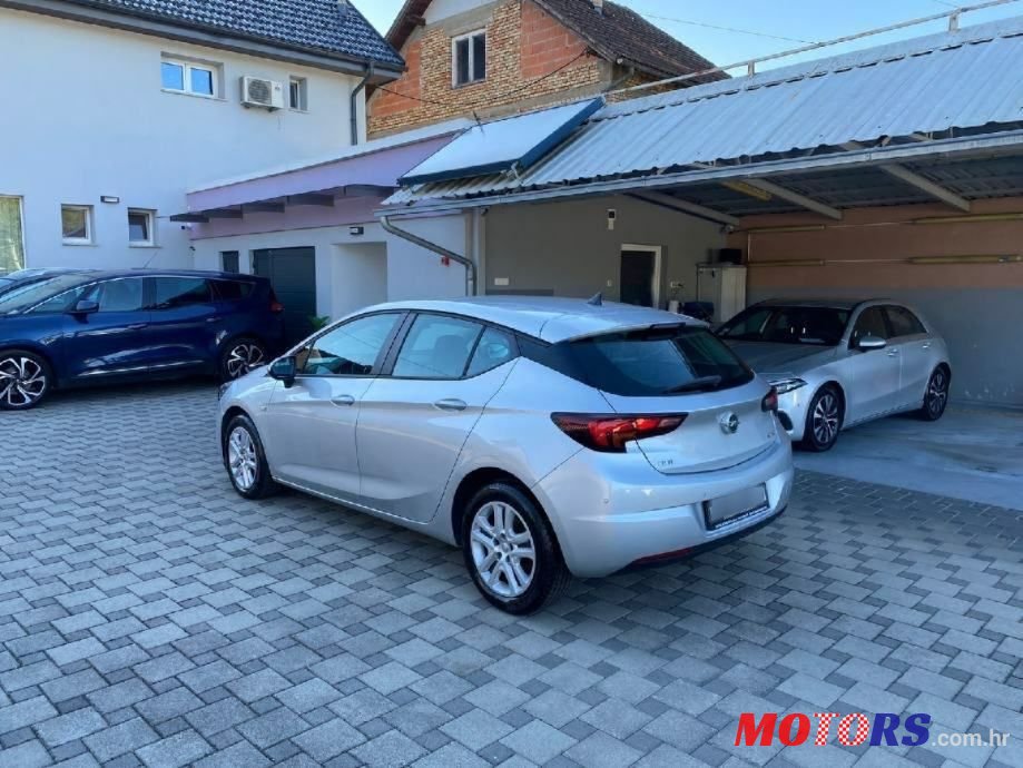 2015' Opel Astra 1,6 Cdti photo #4