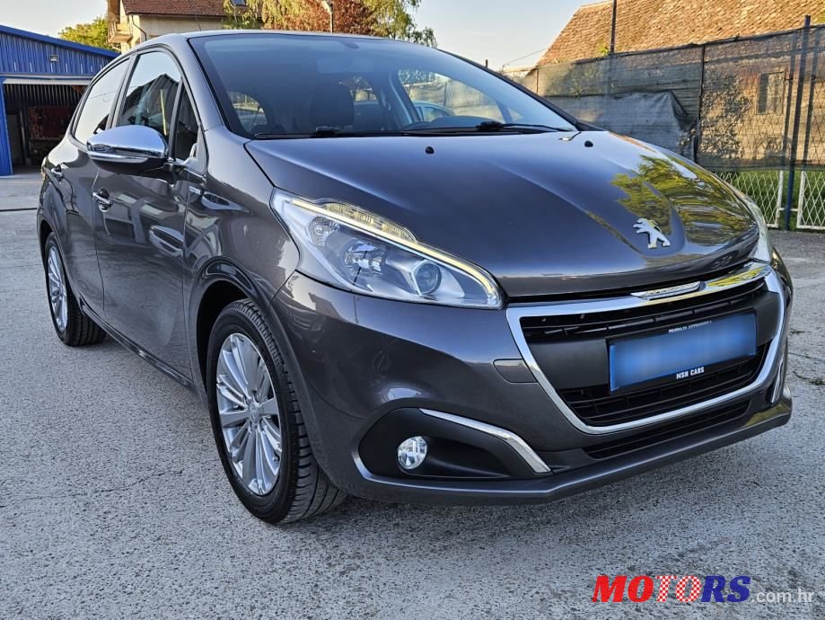 2018' Peugeot 208 1,2 Puretech photo #1