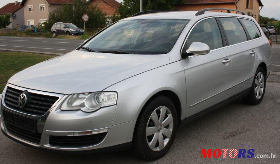 2010' Volkswagen Passat Variant 1,6 Tdi photo #1