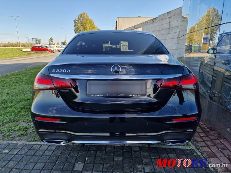 2021' Mercedes-Benz E-Klasa E 220 photo #4