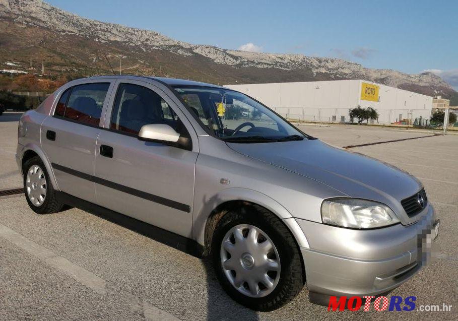 2002' Opel Astra 1,4 photo #1