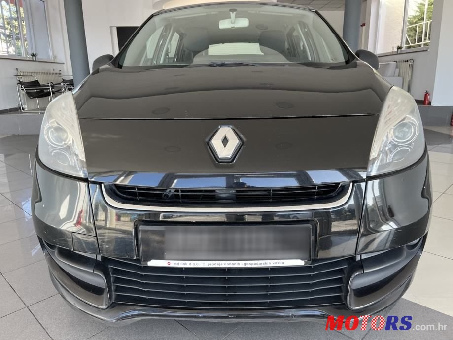 2013' Renault Scenic 1,5 Dci photo #2