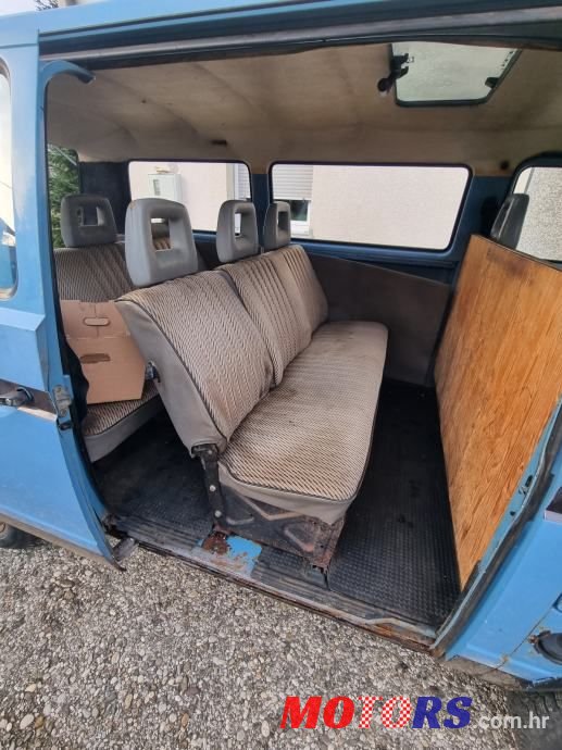 1990' Volkswagen Transporter photo #6