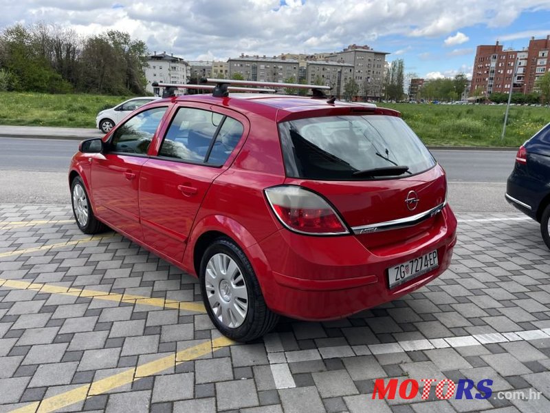 2008' Opel Astra 1,4 16V photo #5