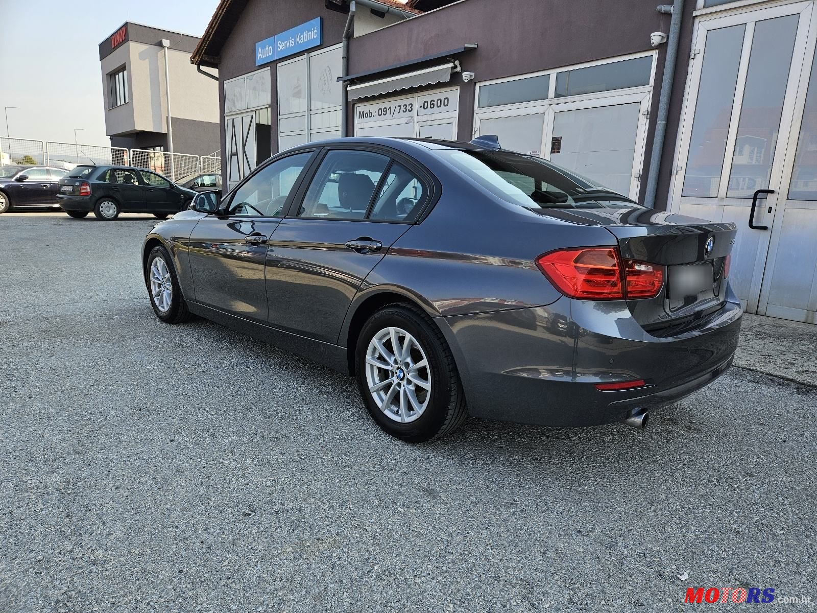 2015' BMW Serija 3 316D photo #5