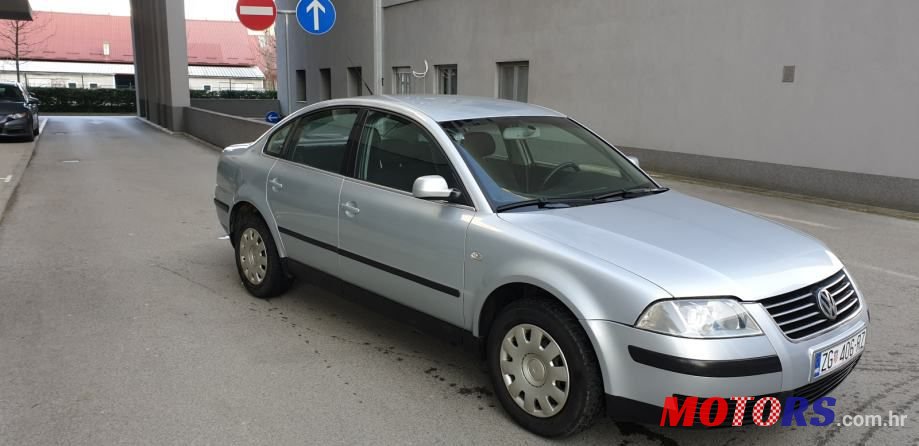 2002' Volkswagen Passat 1,9 Tdi photo #2