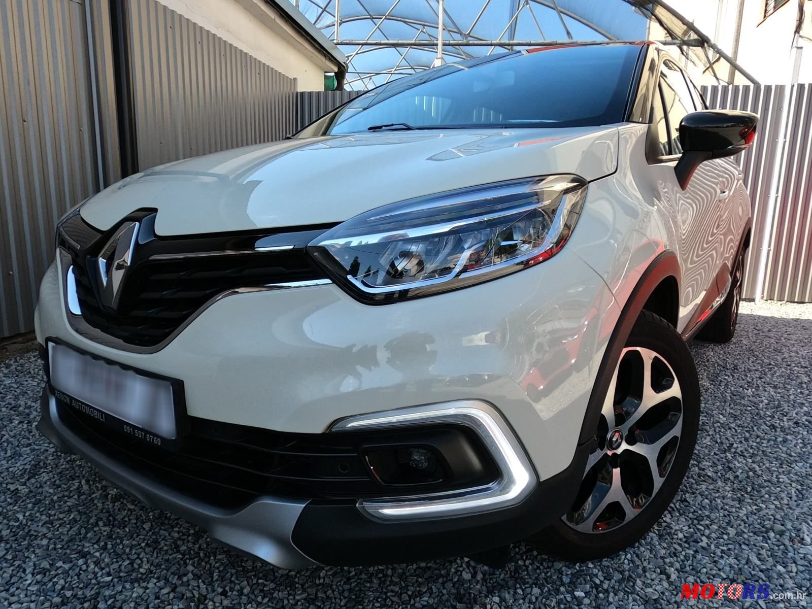 2018' Renault Captur Tce photo #1