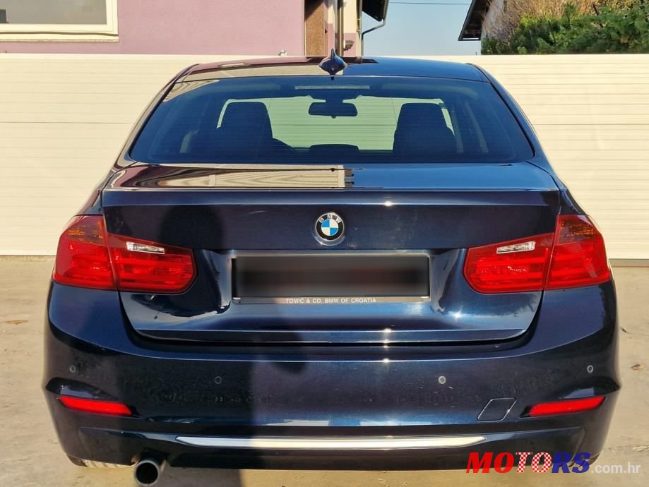 2014' BMW Serija 3 318D photo #5
