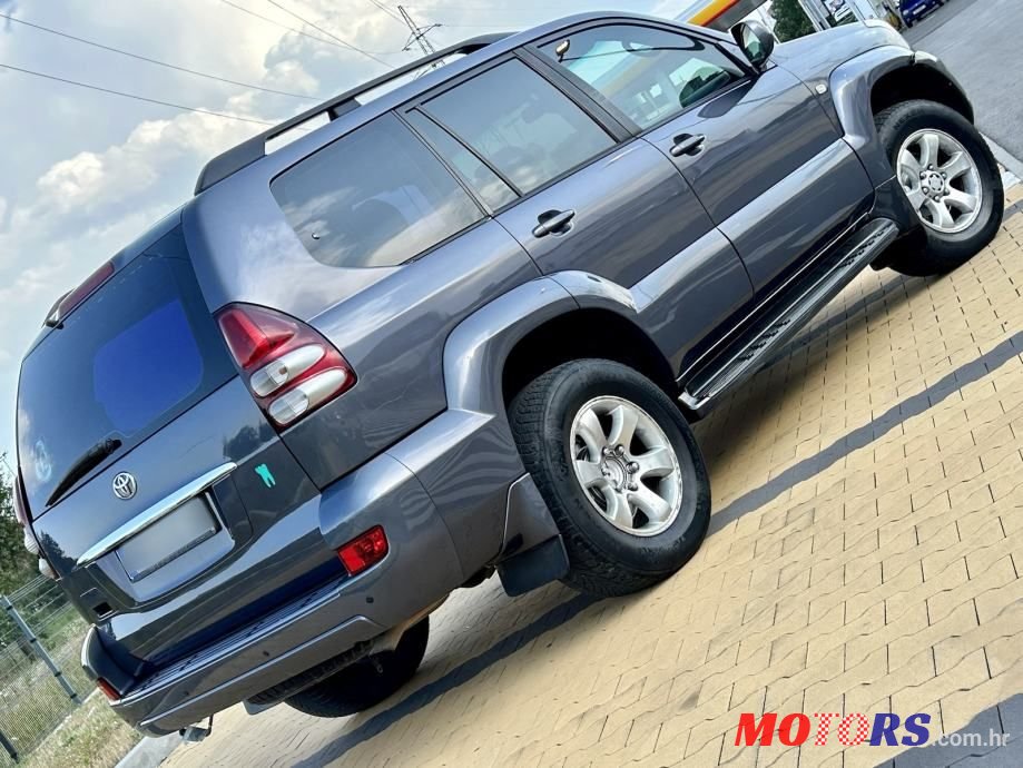 2003' Toyota Land Cruiser 3,0 D-4D photo #2