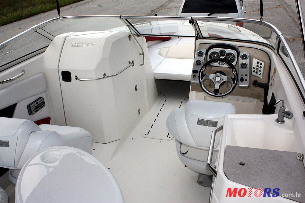 2007' Larson LXi 248 photo #3