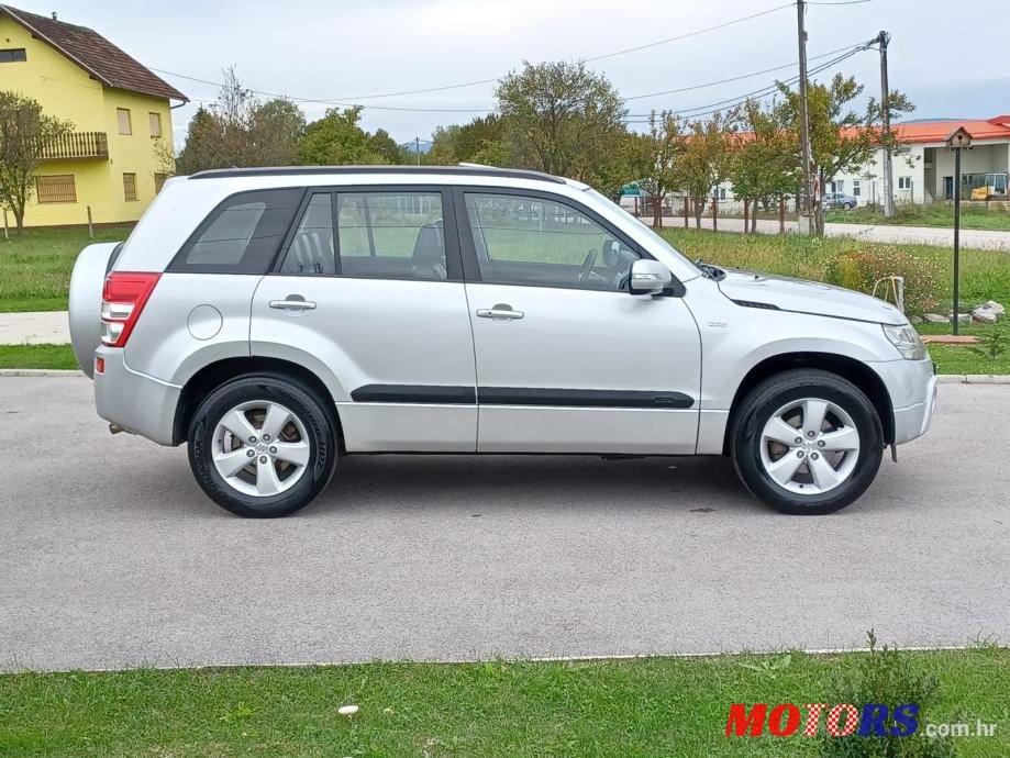 2009' Suzuki Grand Vitara 1,9 photo #6